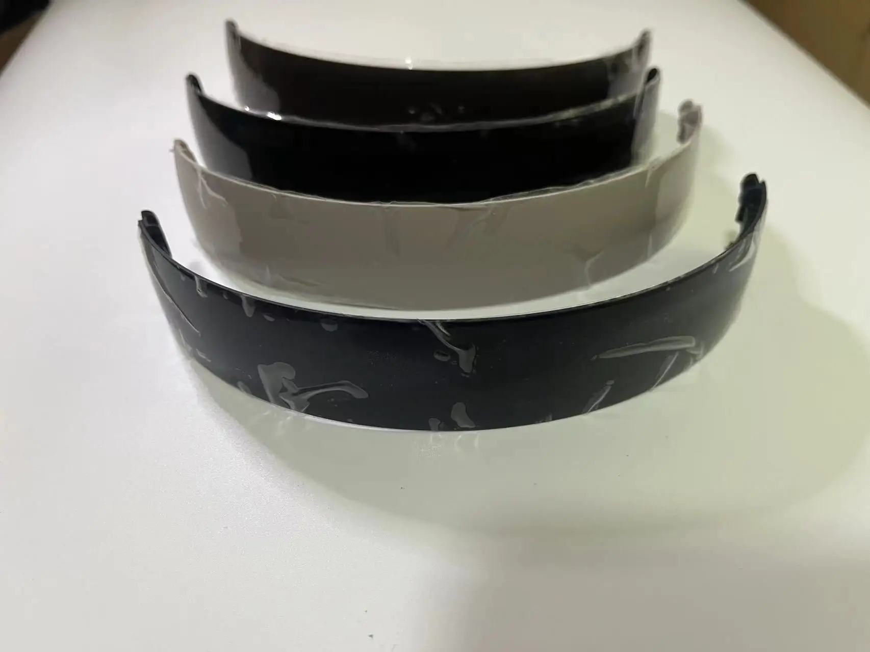 Carcasa de plástico para auric - Beats Headphone Studio Pro reseña y precio