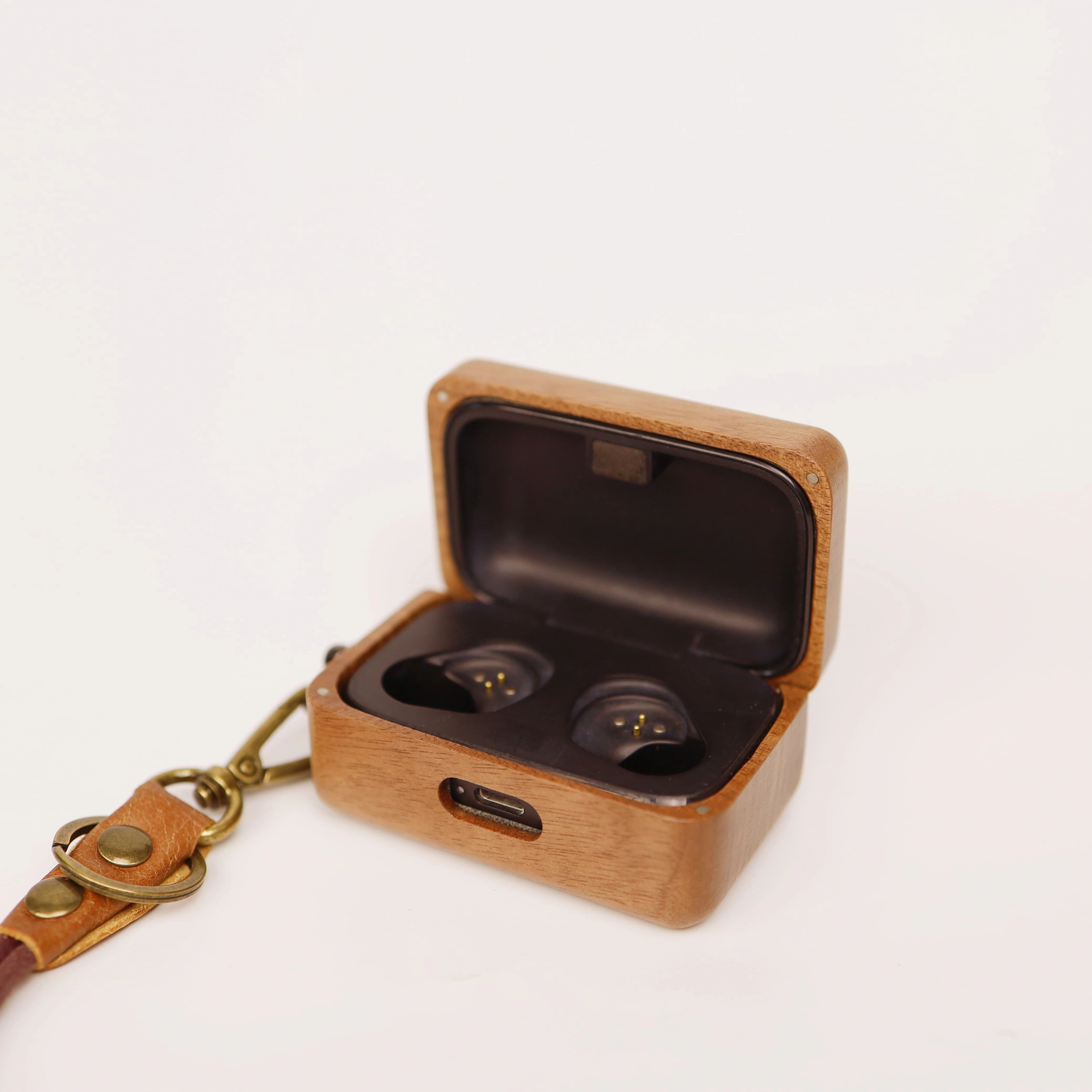 Estuche de madera maciza de no - Sennheiser Headphone Momentum 4 reseña y precio