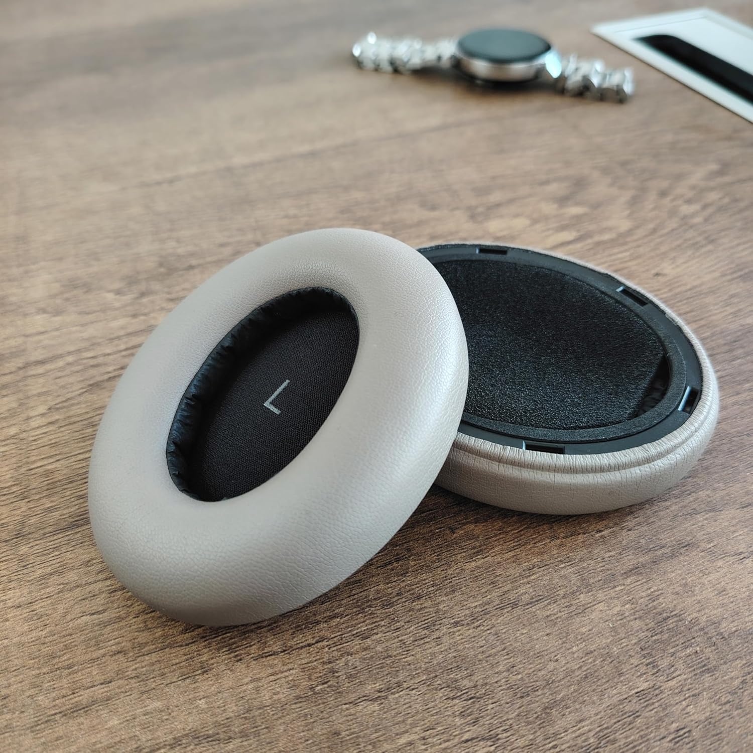 Almohadillas suaves de repuest - Sennheiser Headphone Momentum 4 reseña y precio